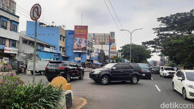 Pengatur lalu lintas liar atau 'Pak Ogah' di Depok, Jabar, kembali membuat resah. Mereka dilaporkan menggores/membaret mobil warga di putaran Margonda. (dok Satlantas Polres Depok)