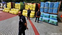 Ramai Postingan Baju Bekas Sitaan Dibawa Pulang Kini Diusut Polisi