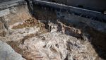 Potret Sisa Tembok Kota Barcelona Abad 16 Muncul di Stasiun Metro Drassanes
