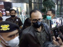 Rafael Alun Bungkam Usai 12 Jam Diperiksa KPK