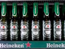 Raksasa Bir Eropa Heineken Lawan Pajak Alkohol Vietnam