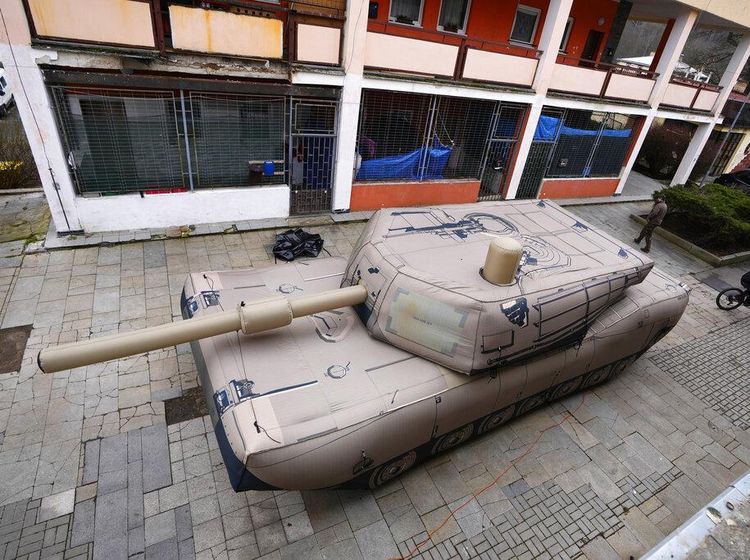 Laris Manis Dipesan, Intip Alutsista Tipuan Buatan Ceko