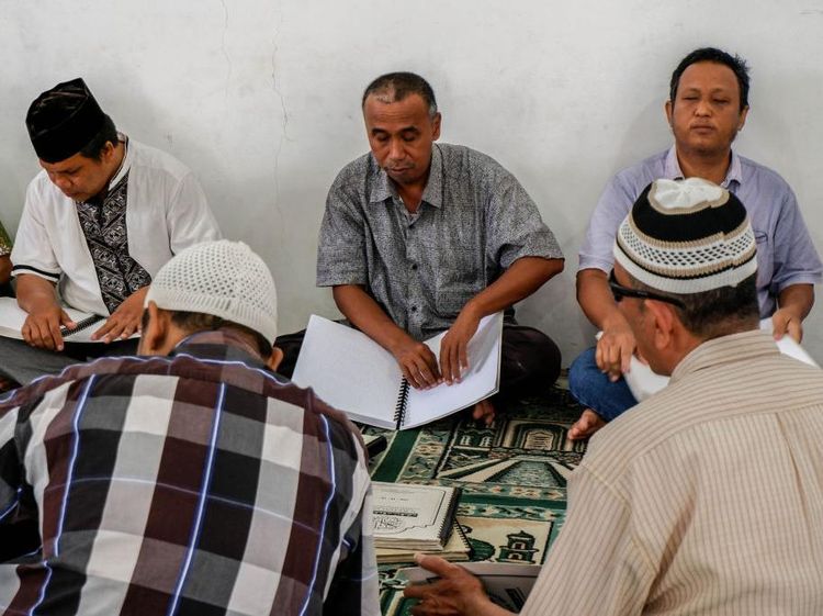 Semangat Penyandang Tunanetra di Medan Baca Al-Quran Mengisi Ramadan