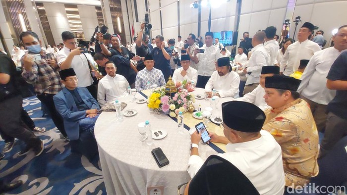 Bukber NasDem, ada Anies, AHY, Airlangga, JK, dan tentu saja Surya Paloh. (Rumondang Naibaho/detikcom)
