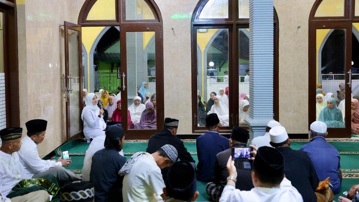 Bupati Banyuwangi Ipuk Fiestiandani