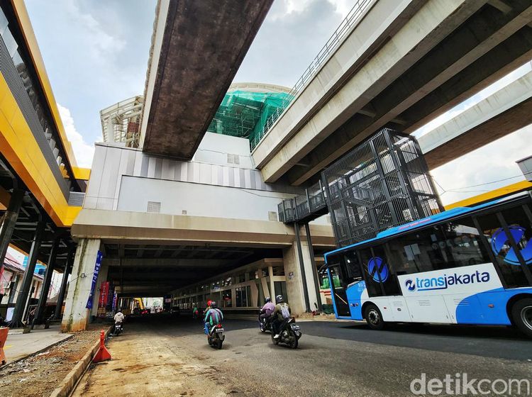 Halte TransJakarta Cawang BNN Mulai Beroperasi