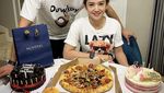 Momen Romantis Ifan Seventeen dan Istri Saat Makan Steak hingga Pizza