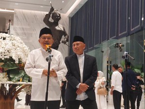 JK Sodorkan Cawapres untuk Anies, NasDem Jatim Akui Khofifah Masuk Kriteria