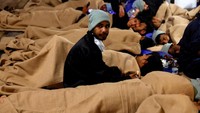Para migran telah dievakuasi ke kapal penyelamat Geo Barents.