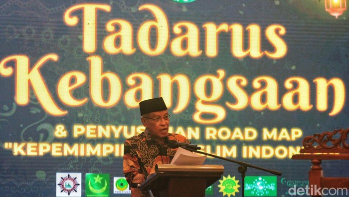 Ketua Umum Lembaga Persahabatan Ormas Islam (LPOI) Said Aqil Siroj resmi membuka Tadarus Kebangsaan di Jakarta, Sabtu (25/3). Acara itu turut diikuti 25 ormas Islam.