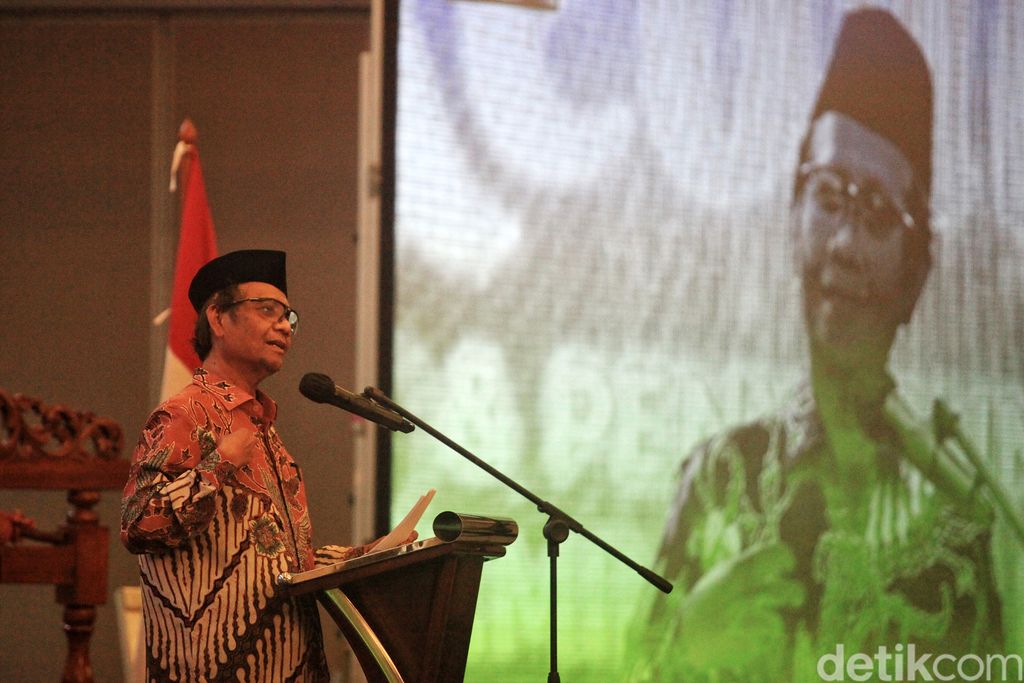 Ketua Umum Lembaga Persahabatan Ormas Islam (LPOI) Said Aqil Siroj resmi membuka Tadarus Kebangsaan di Jakarta, Sabtu (25/3). Acara itu turut diikuti 25 ormas Islam.