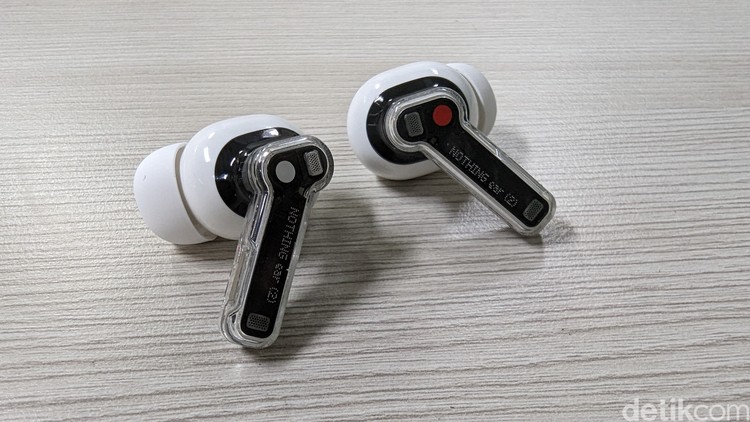 Nothing Ear (2) Nothing Ear (2)