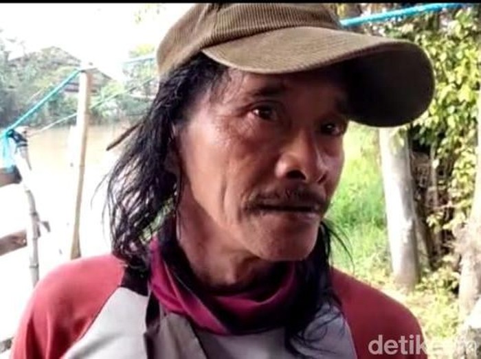 perahu tambang penyeberangan kemlaten surabaya tenggelam