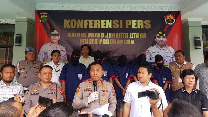 Polisi Gerebek Parbrik Rumahan Miras di Jakut (Anggi-detikcom)