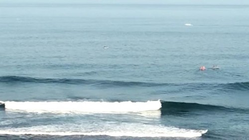 Proses pencarian nelayan hilang di perairan Sunset Point Uluwatu, Pecatu, Kuta Selatan, Badung, Bali, Sabtu (25/3/2023).