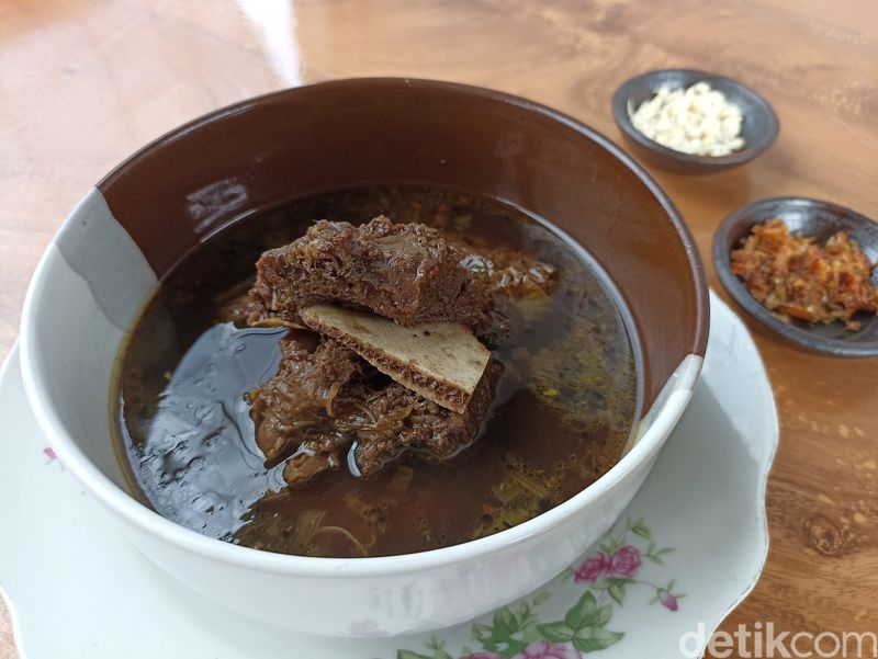 Rawon Balungan di Blitar