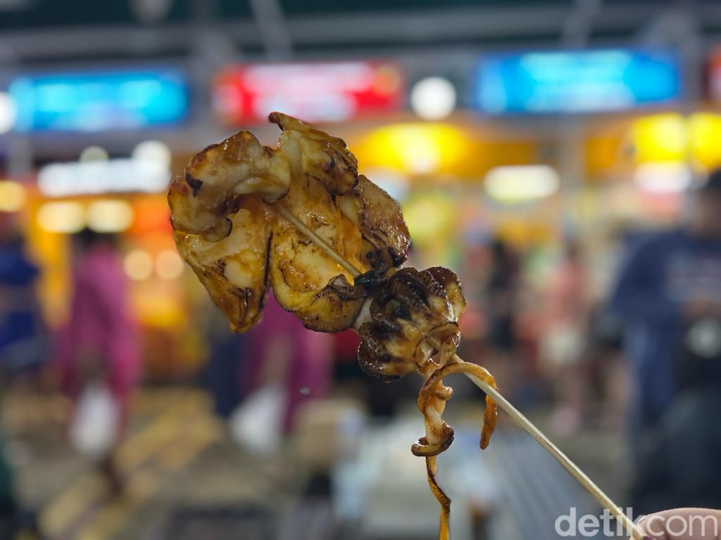 Sate Cumi dan Kimchi Berbalut Daging Viral Ada di G Town Square