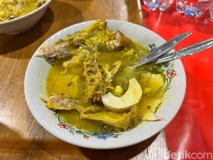 Slurpp! Ini Soto Ayam Ambengan Cak Ri Asli Surabaya yang Gurih Segar
