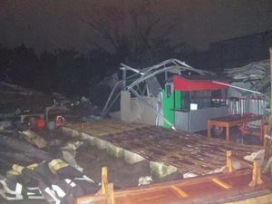 Mojokerto Dilanda Banjir, Angin Kencang dan Longsor di Hari Ketiga Ramadhan