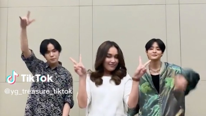 Ayu Ting Ting joget bareng Treasure