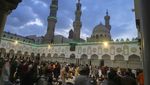 Begini Suasana Buka Puasa Bersama di Masjid Al-Azhar Mesir