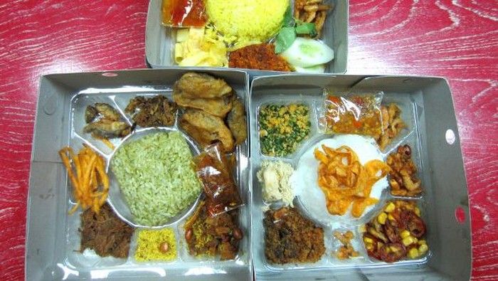 Duh! Netizen Ini Dipaksa Beli Nasi Box Rp 750 Ribu untuk Sedekah