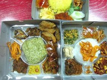 Dipaksa Beli Nasi Boks Rp 750 Ribu hingga Chef Arnold Masak 1.000 Porsi Gulai Ayam