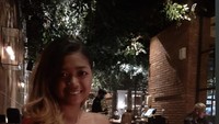 Tak hanya di Bali, Grece Okta juga sering pergi ke restoran atau kafe di daerah lain. Seperti momen ini ketika ia  menikmati makan malam dengan cicip Zuppa soup di restoran Surabaya. Foto: Instagram @grece_okta