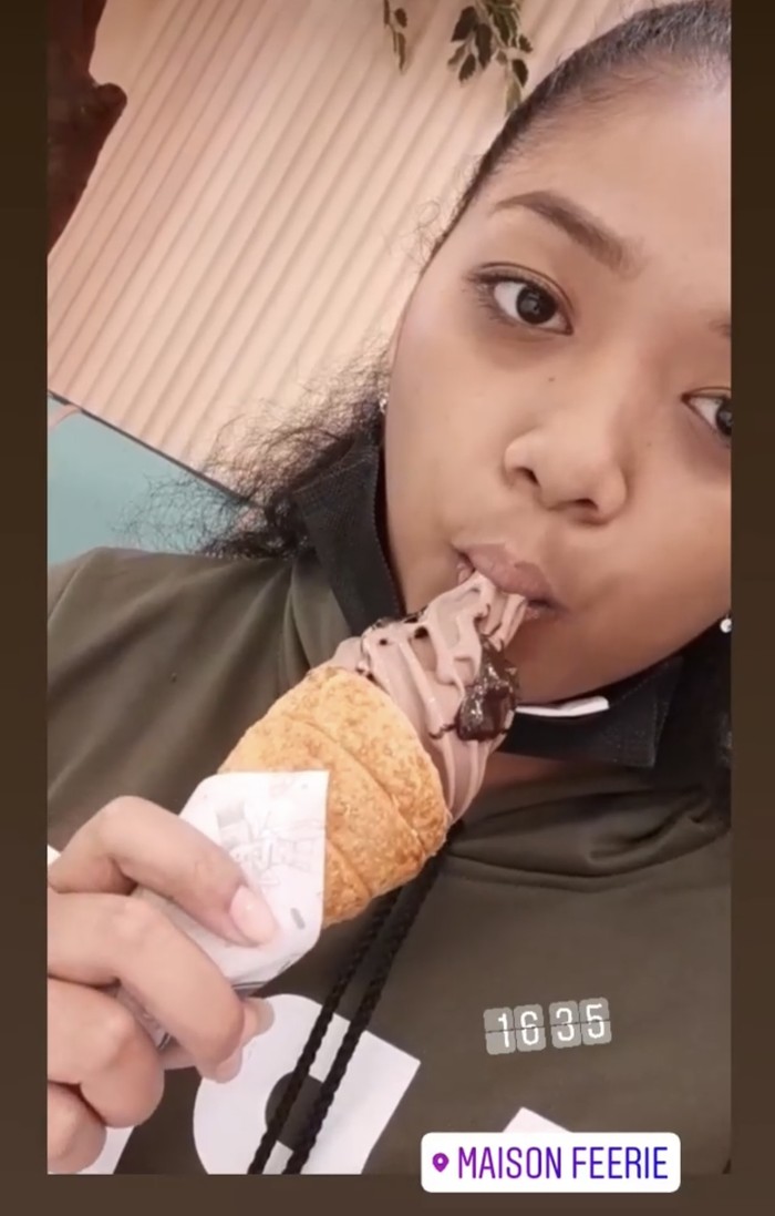 Gaya Grece Okta, Aspri Hotman Paris Ke-109 Saat Makan di Bali hingga Jakarta Gaya Grece Okta, Aspri Hotman Paris Ke-109 Saat Makan di Bali hingga Jakarta