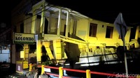 Tergerus Arus Sungai, Hotel di Kediri Miring dan Nyaris Ambruk
