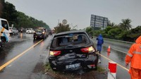 2 Mobil Terlibat Kecelakaan di Tol Jagorawi Arah Jakarta