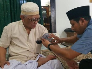 Gus Mus Beberkan Resep Menjaga Kebugaran Tubuh dengan Bahan Alami