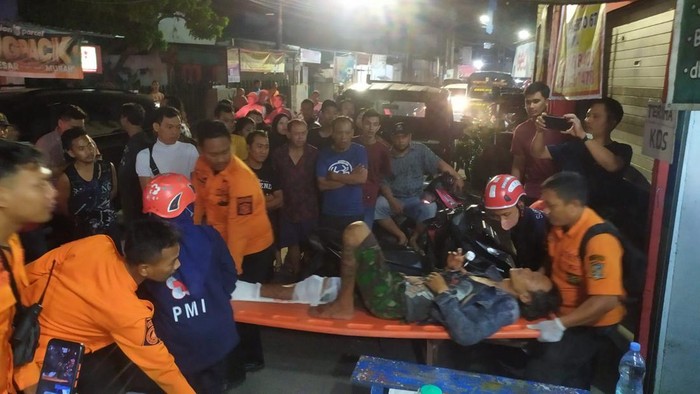 Korban pembacokan di Siwalankerto Surabaya.