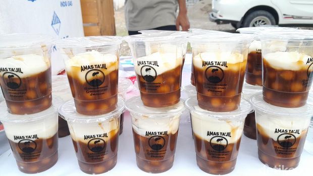 Kuliner biji salak yang populer saat Ramadan di Pangandaran