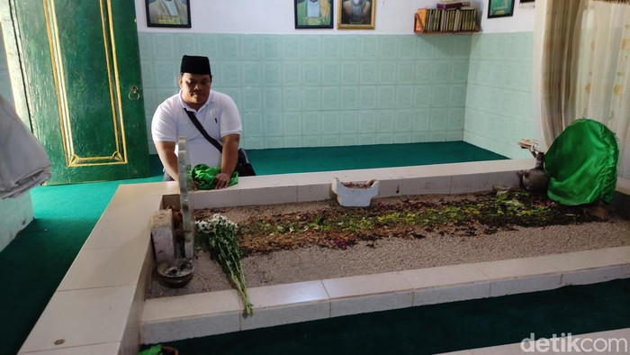 Makam Ki Ageng Gribig Malang