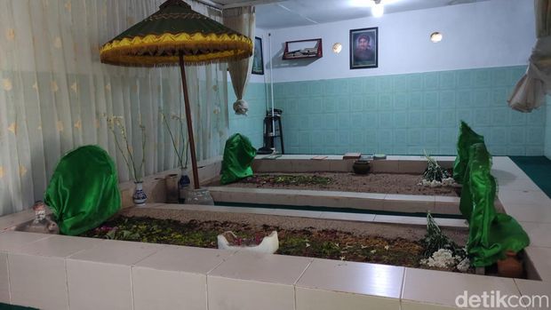 Makam Ki Ageng Gribig Malang