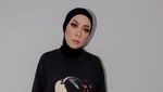 7 Potret Melly Goeslaw yang Hidup dengan 15 Persen Lambung