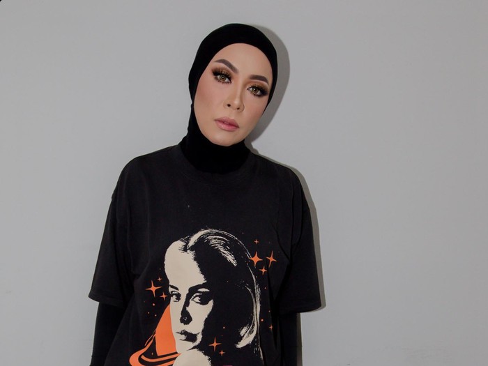 Melly Goeslaw
