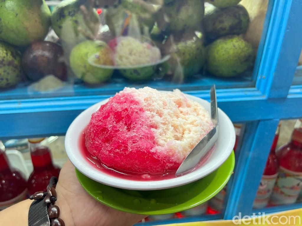 Nikmatnya Sate Maranggi Saikoro dan Es Campur Legendaris di G Town Square