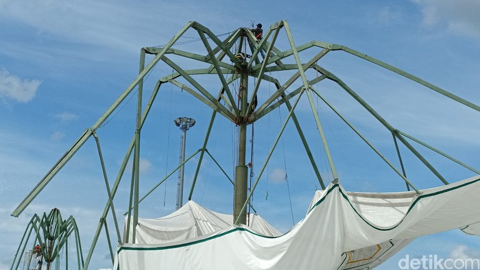 Payung Masjid An-Nur Pekanbaru rusak Payung Masjid An-Nur Pekanbaru rusak