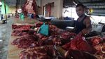 Pedagang Daging di Ternate Keluhkan Sepinya Pembeli