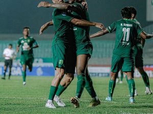 Aji Santoso Bersyukur Persebaya Akhiri Paceklik Kemenangan