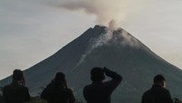 Menurut BPPTKG laporan aktivitas Gunung Merapi periode pengamatan tanggal 17 - 23 Maret 2023 terjadi perubahan morfologi kubah lava akibat adanya guguran dan awan panas guguran sebesar 1.072.100 meter kubik dan kini volume kubah lava barat daya sebesar 1.686.200 meter kubik serta kubah lava tengah sebesar 2.312.100 meter kubik.