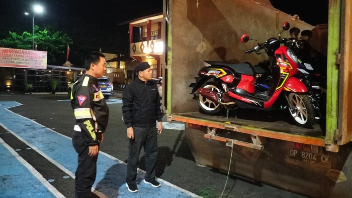 Polisi sita 11 motor balap liar di Soppeng.