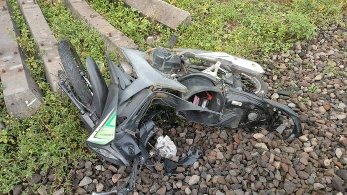 Sepeda motor pasutri yang tewas tertabrak KA di Malang