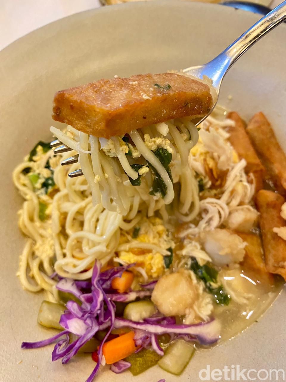 Adu Rasa Mie Godog Rp 30.000 vs Rp 121.000, Bagaimana Perbedaannya?
