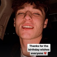 Menurut dokumen pengadilan, Aiden hanya menginvestasikan 2% dari 13 juta poundsterling yang diberikan oleh kliennya. Sisanya dia habiskan untuk membiayai gaya hidup mewahnya. Foto: dok. Instagram/ @aiden.ptrs