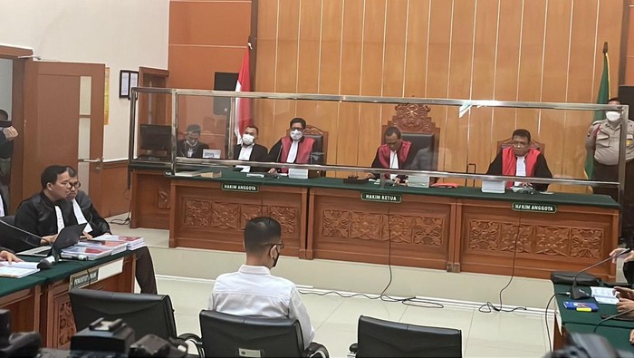 AKBP Dody saat menjalani sidang tuntutan kasus narkoba (Silvia-detikcom)