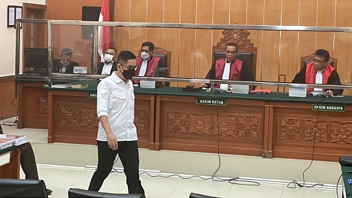AKBP Dody saat menjalani sidang tuntutan kasus narkoba (Silvia-detikcom)