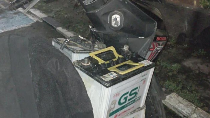 Kepergok Maling Aki Truk, Pria di Cibinong Dihajar Massa